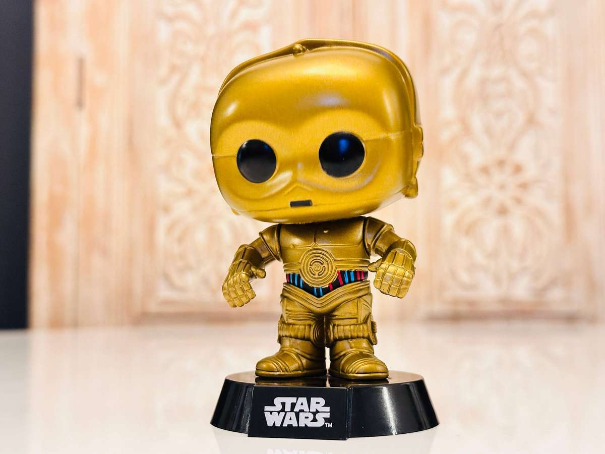 Star Wars C3P0 Retired Bobble Head Collectable with Original Box