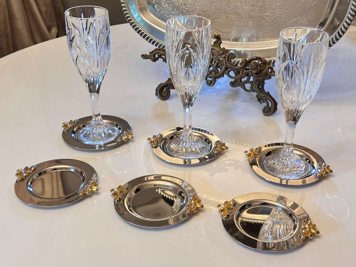 Beautiful Vintage Table setting Glass placement holders- Set of 6
