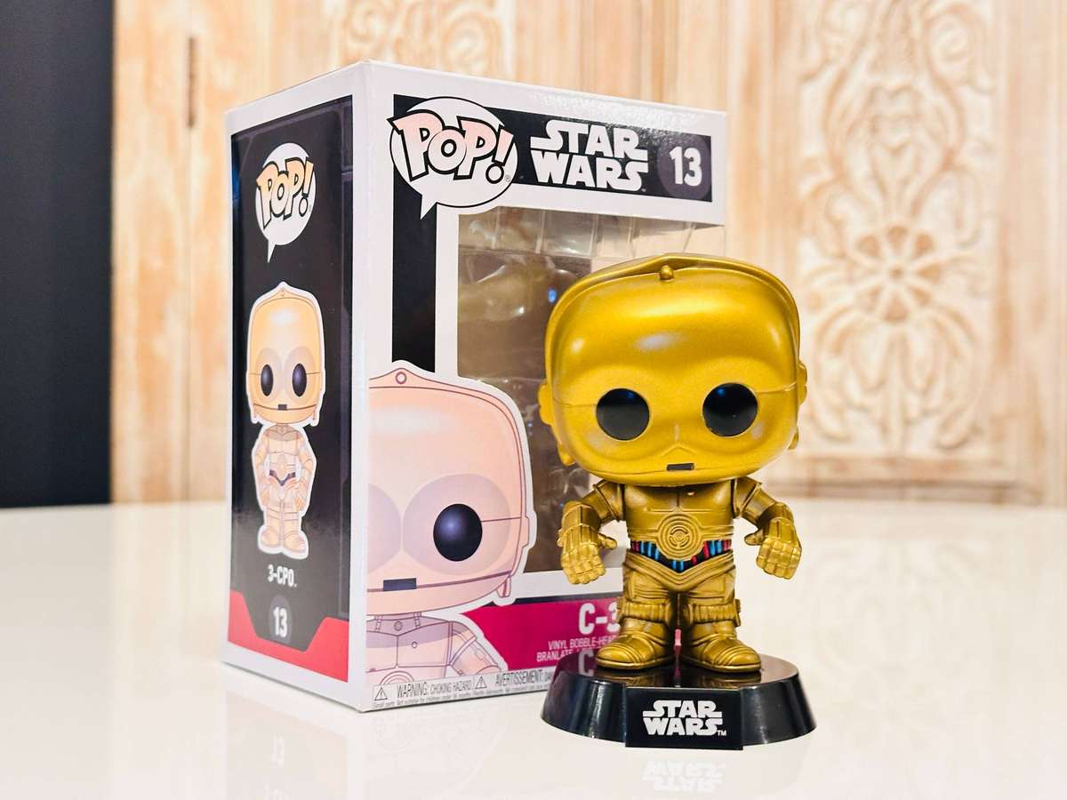 Star Wars C3P0 Retired Bobble Head Collectable with Original Box