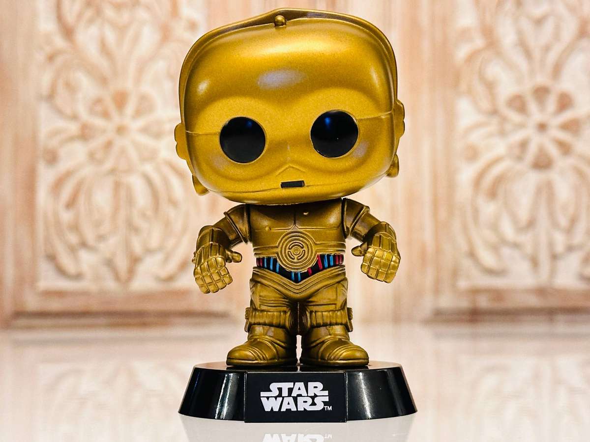 Star Wars C3P0 Retired Bobble Head Collectable with Original Box