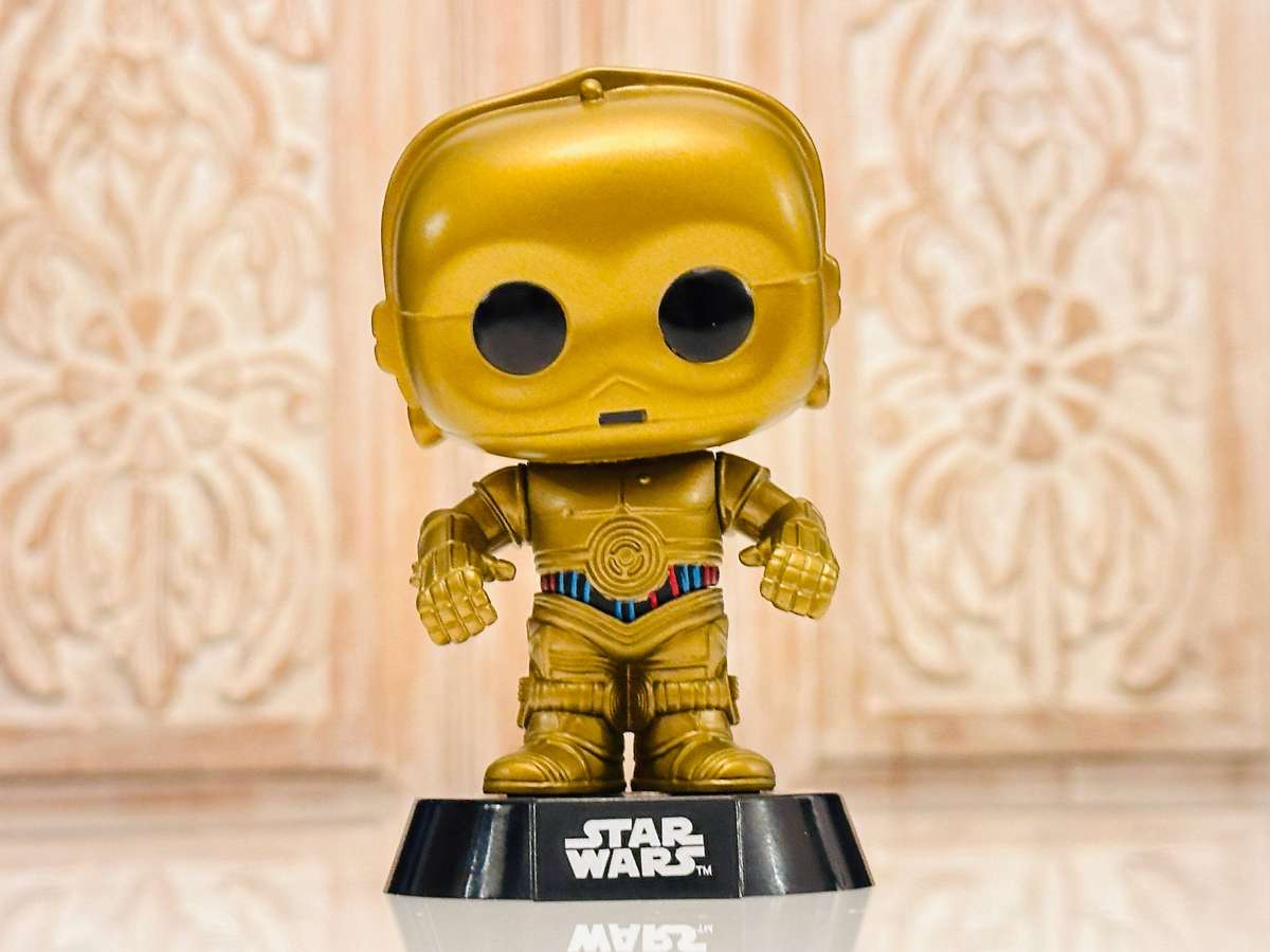 Star Wars C3P0 Retired Bobble Head Collectable with Original Box