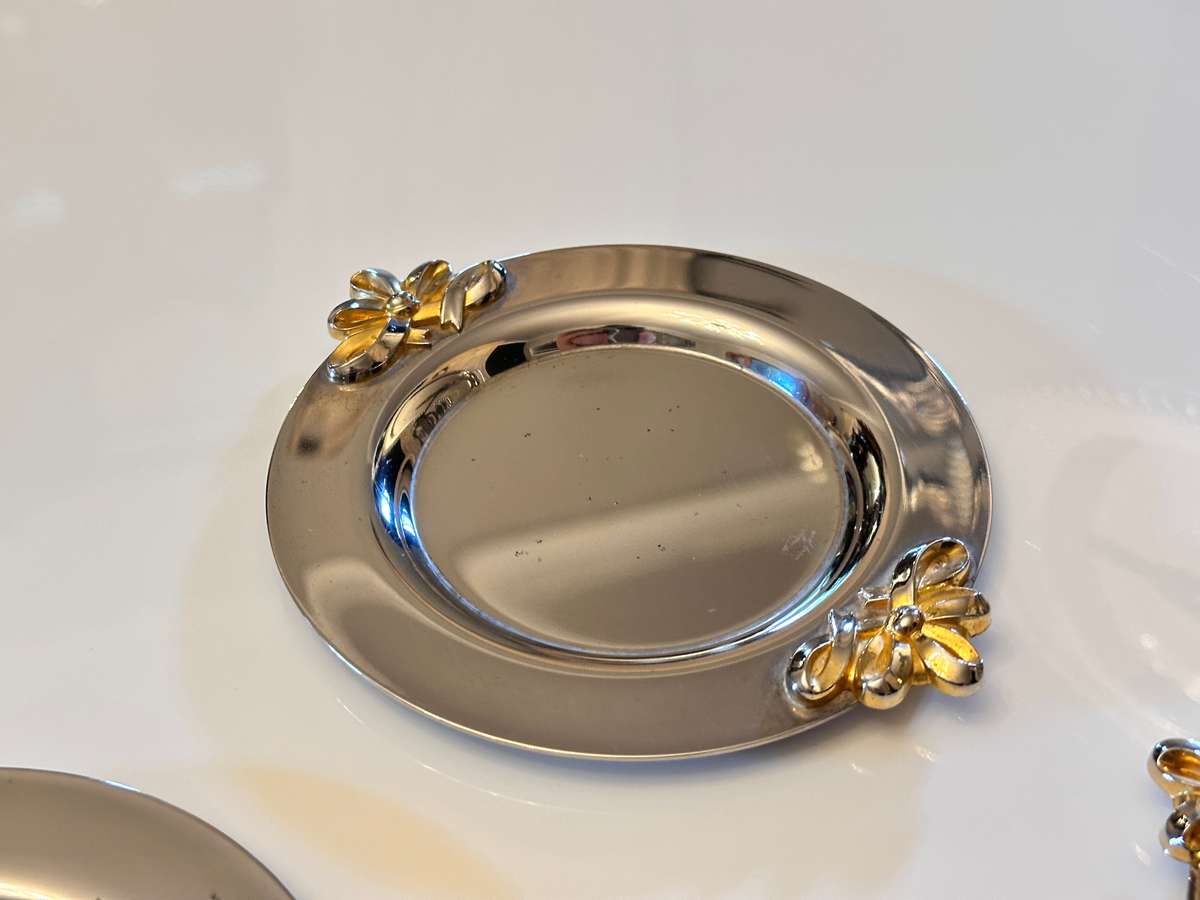 Beautiful Vintage Table setting Glass placement holders- Set of 6