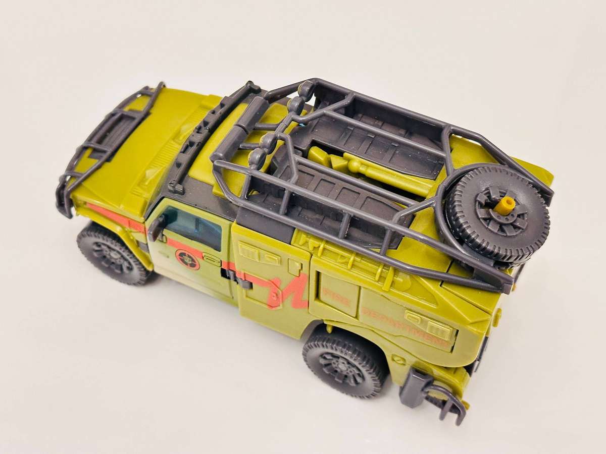 Official Hasbro Rachet Transformers Collectable Action Figure