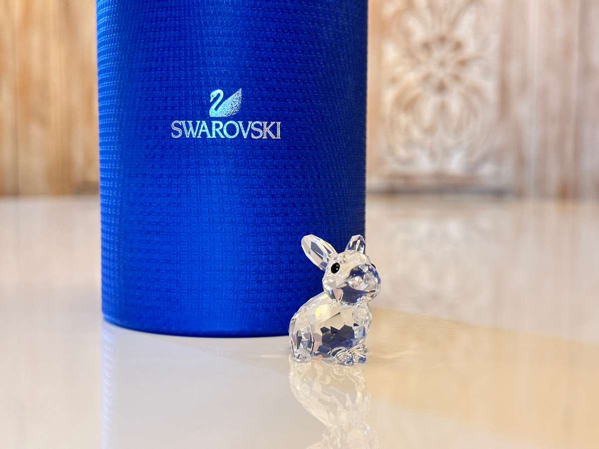 Beautiful SWAROVSKI Crystal Bunny Collectable