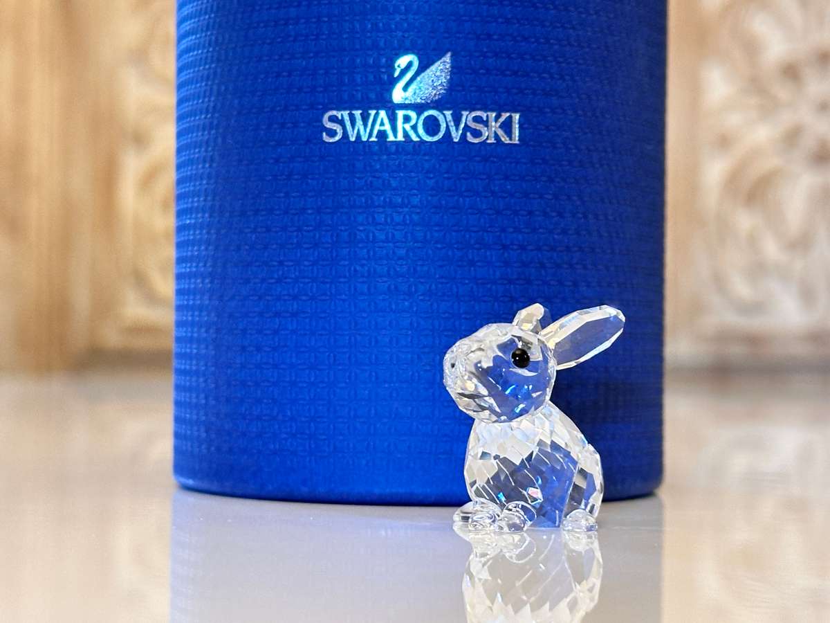 Beautiful SWAROVSKI Crystal Bunny Collectable