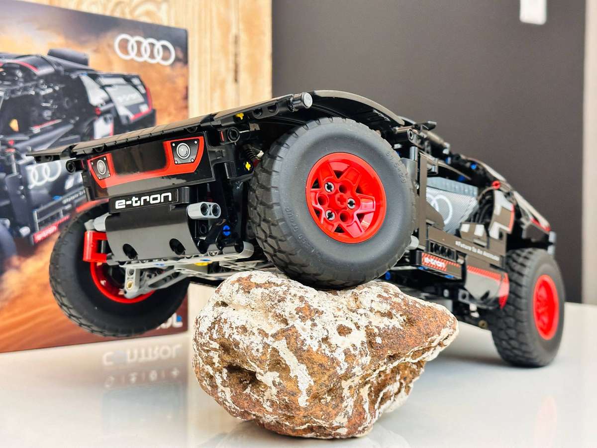 Lego Retired Technic Large Audi RS Q e-tron Remote Controlled Car with Original box