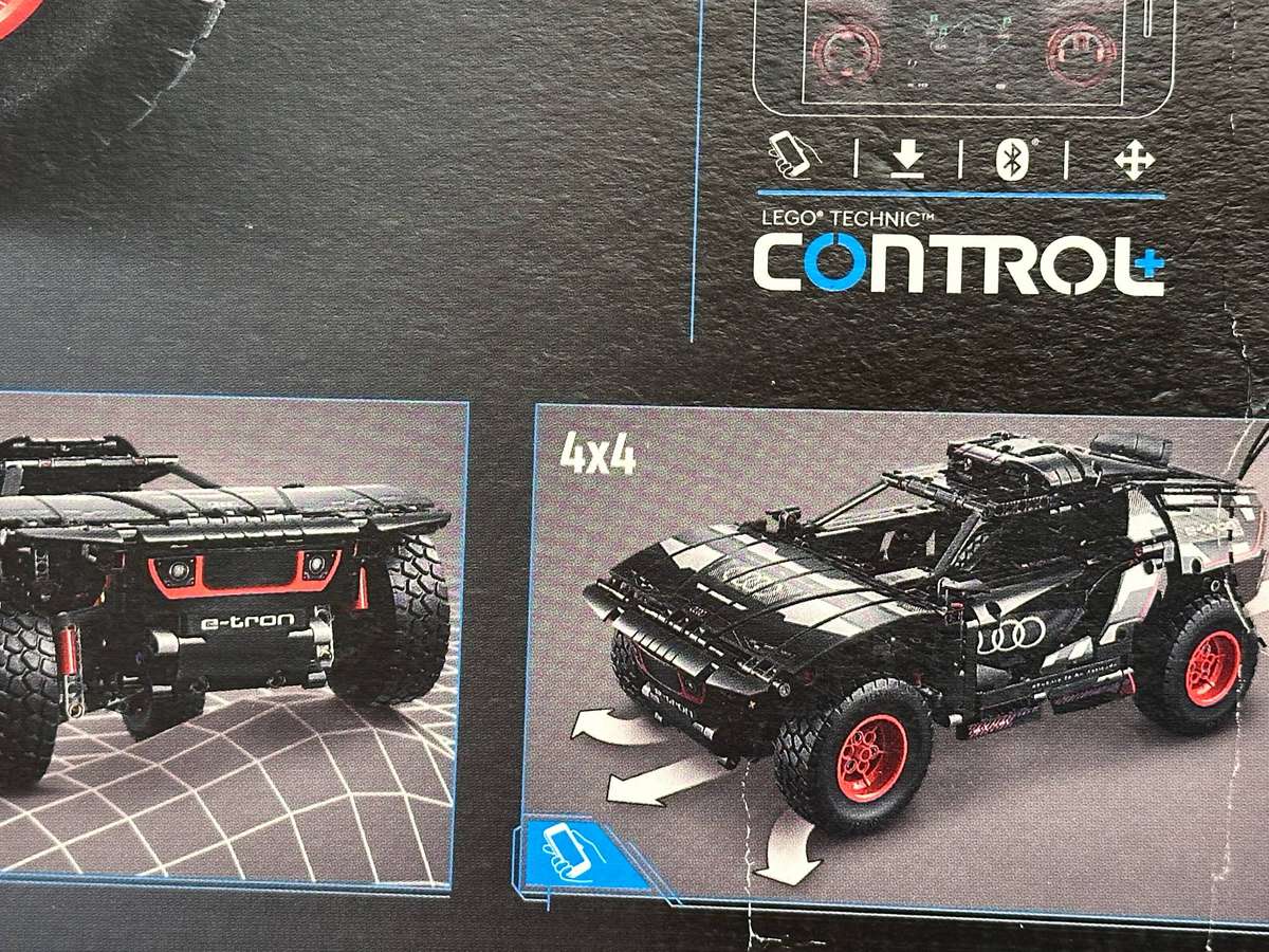 Lego Retired Technic Large Audi RS Q e-tron Remote Controlled Car with Original box