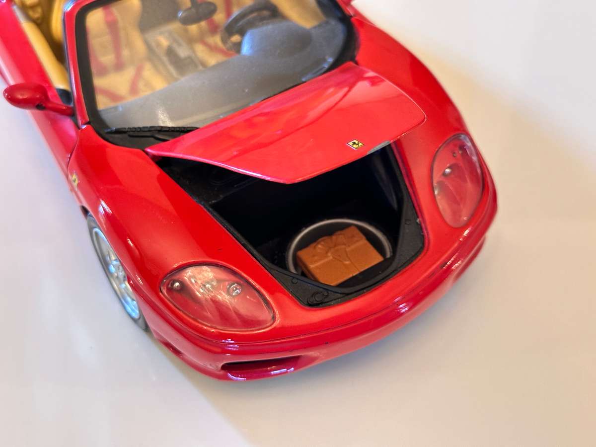 FERRARI 360 Spider 1:18 Hot Wheels Vintage Model Car