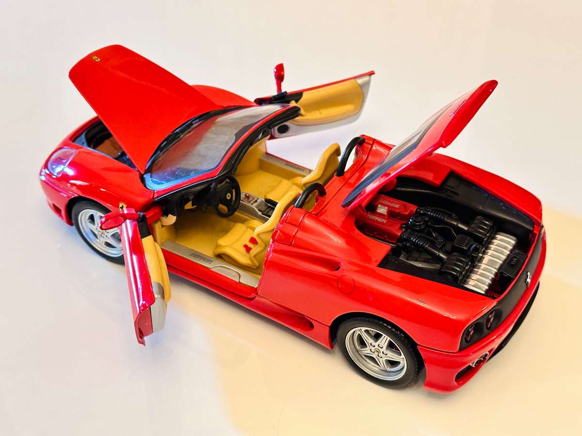FERRARI 360 Spider 1:18 Hot Wheels Vintage Model Car