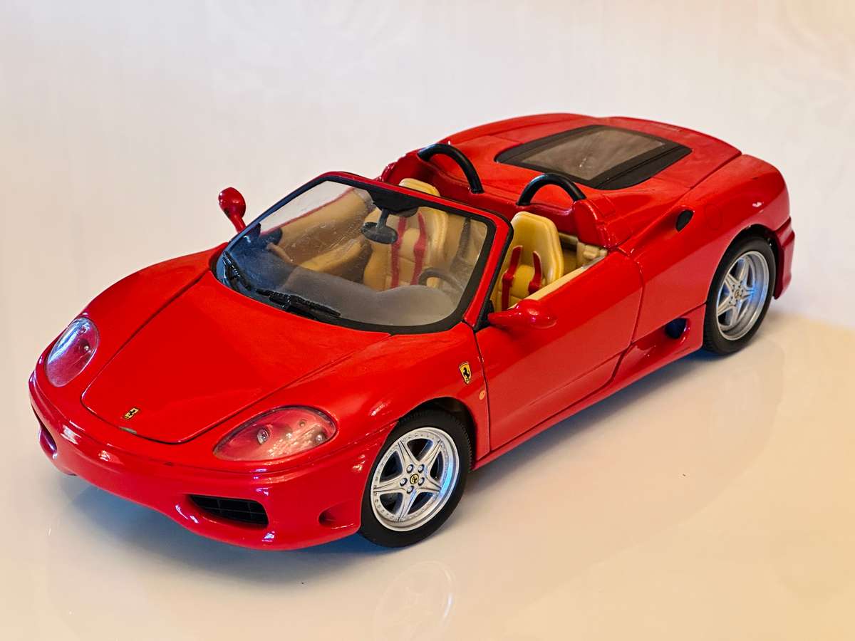 FERRARI 360 Spider 1:18 Hot Wheels Vintage Model Car