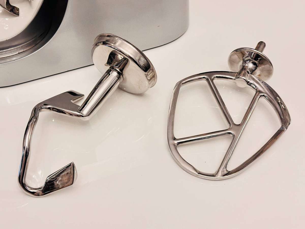 Kenwood Chef Major 1200W Professional Large Stand Mixer with Attachments