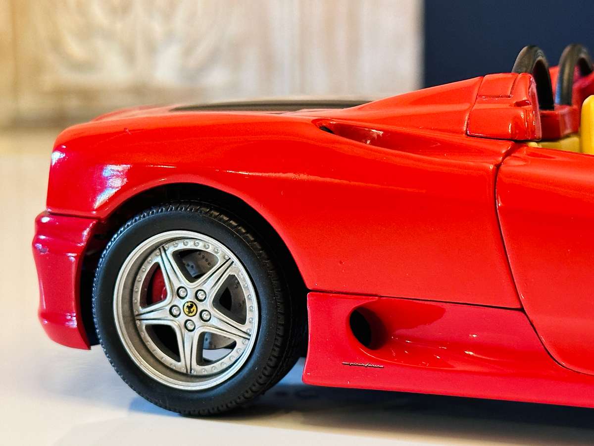 FERRARI 360 Spider 1:18 Hot Wheels Vintage Model Car