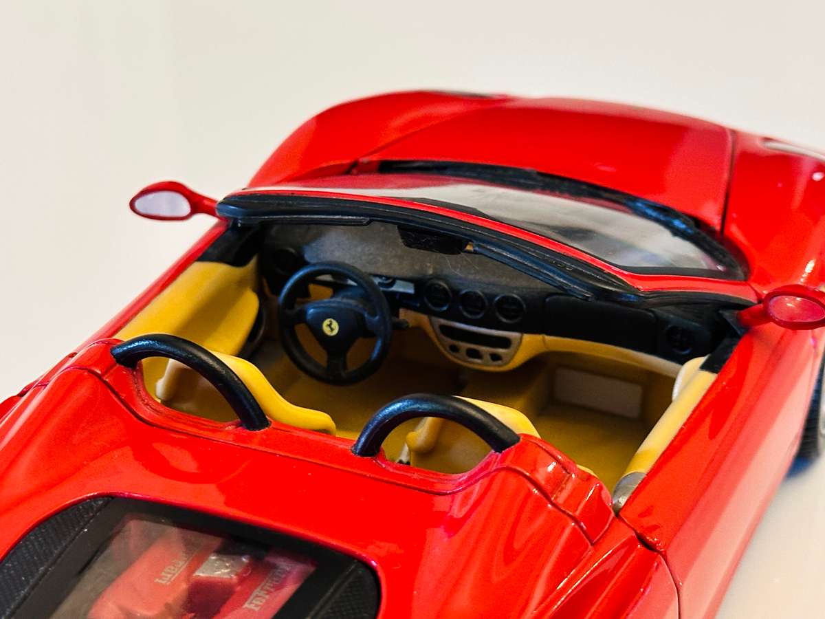 FERRARI 360 Spider 1:18 Hot Wheels Vintage Model Car