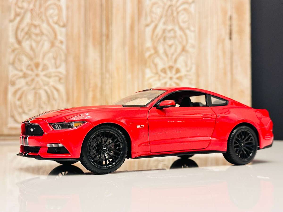 Ford Mustang GT Signature 1:18 Model Collectable