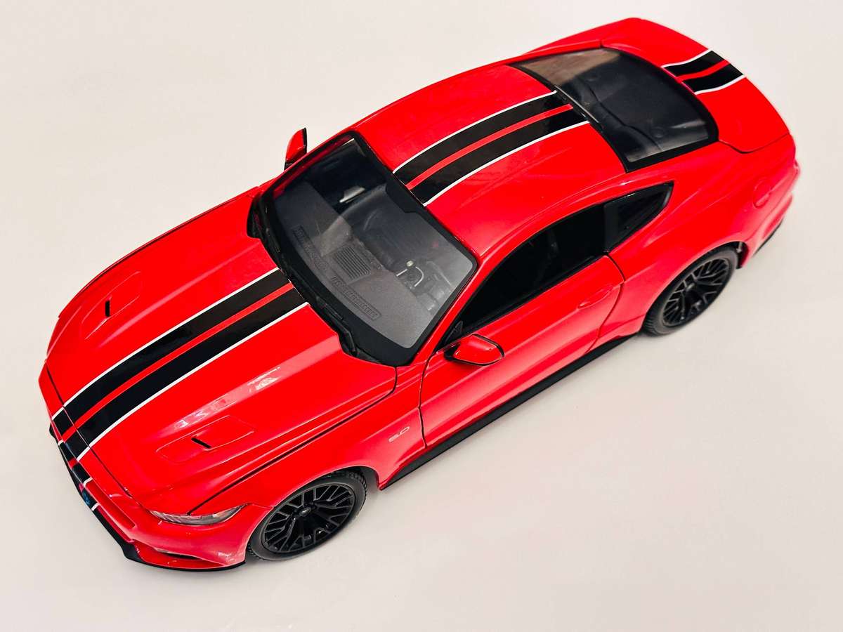 Ford Mustang GT Signature 1:18 Model Collectable