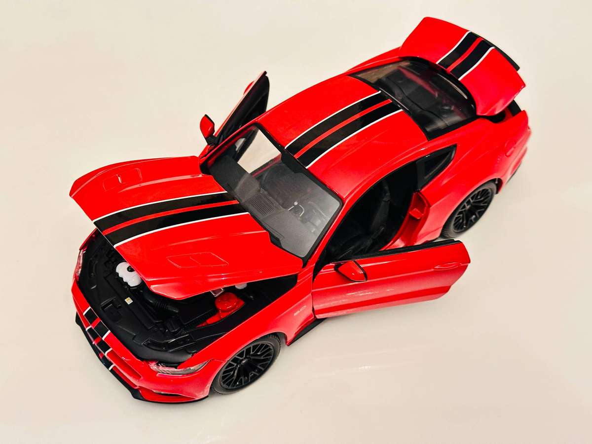 Ford Mustang GT Signature 1:18 Model Collectable