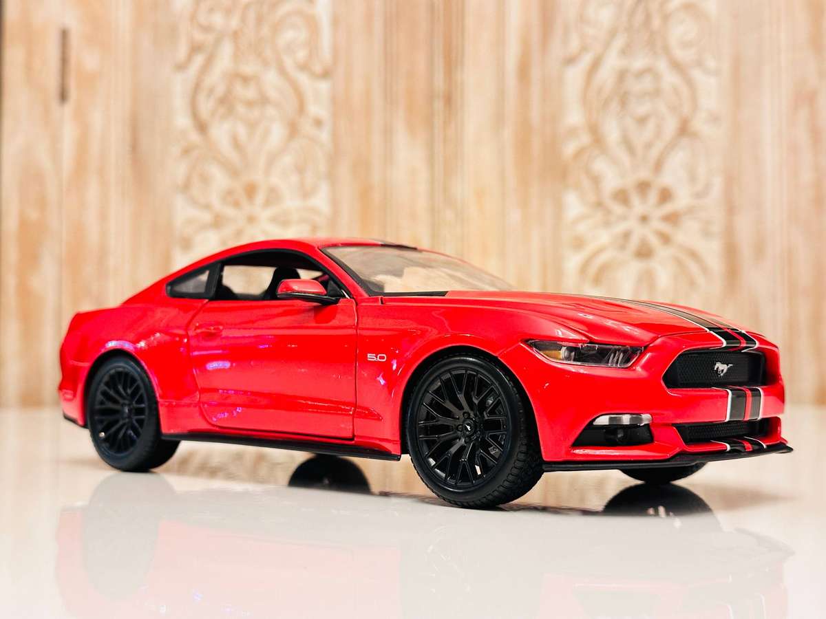 Ford Mustang GT Signature 1:18 Model Collectable