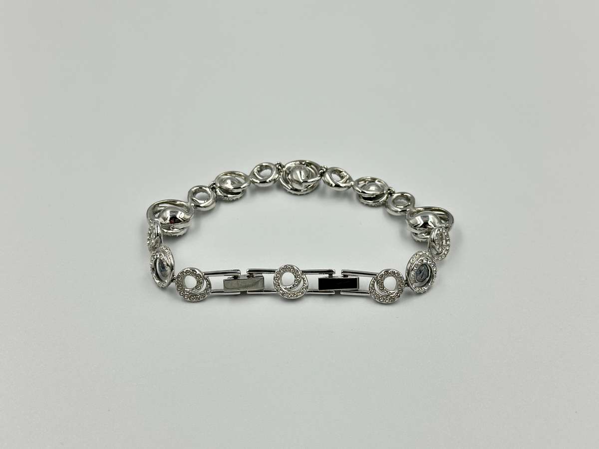 MAGNIFICENTLY BEAUTIFUL SWAROVSKI CRYSTAL BRACELET