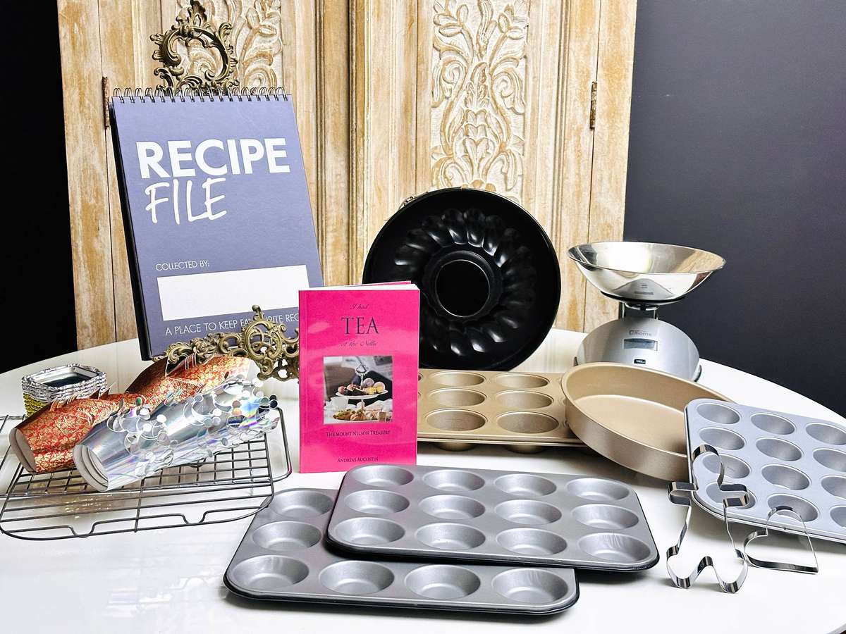 Large Premium Bakeware Selection