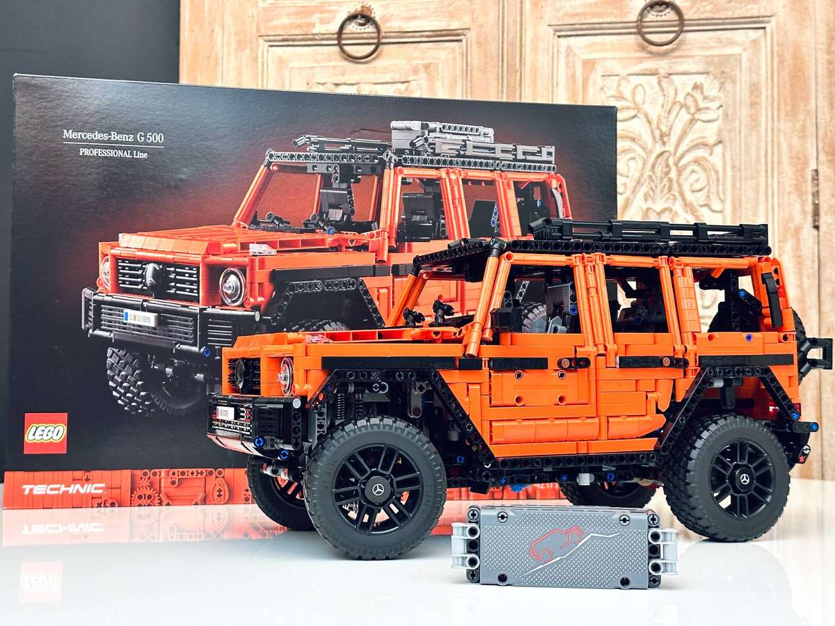 Lego Large Mercedes Benz G500 Technic Collectable Model with Original Box 2891pcs