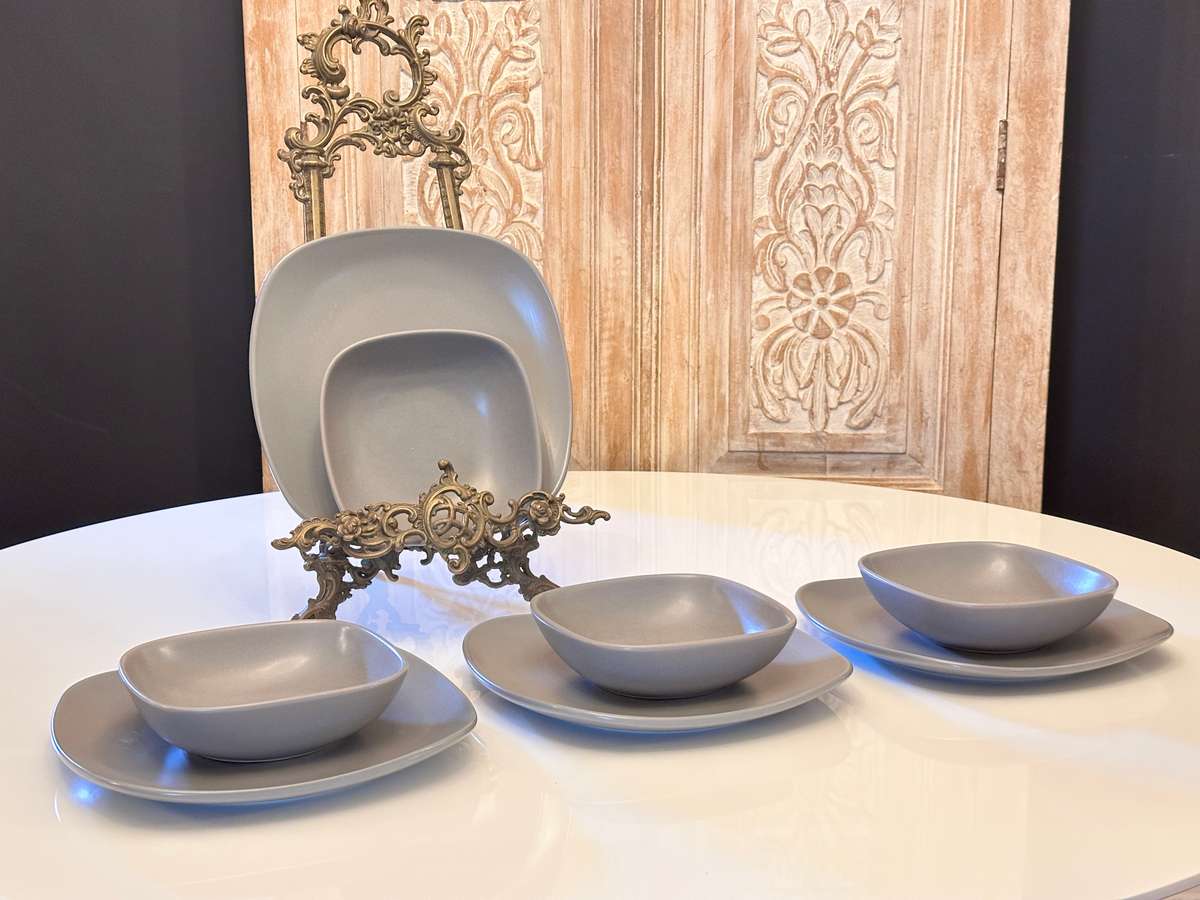 Elegant Premium Stoneware Set