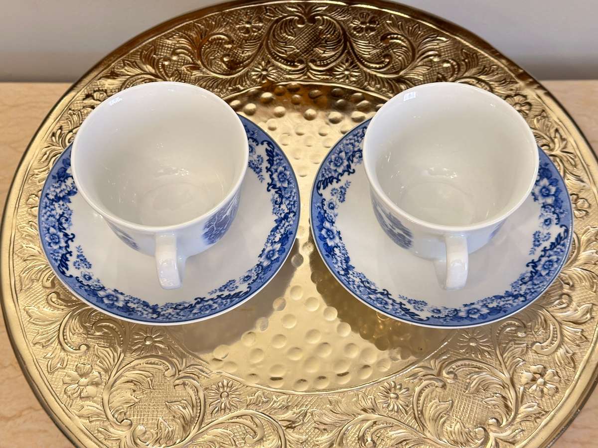 RARE VINTAGE STAFFORDSHIRE ENGLAND CUP SET OF 2