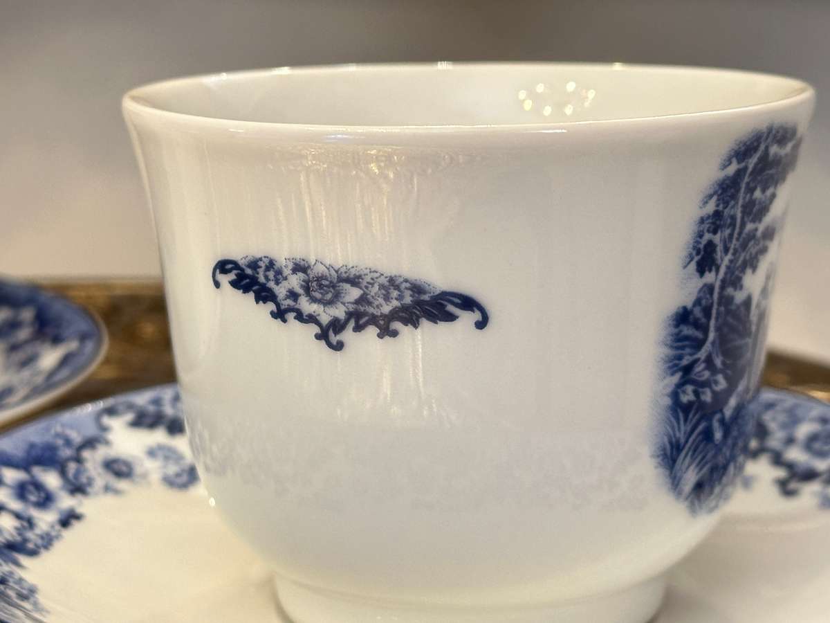 RARE VINTAGE STAFFORDSHIRE ENGLAND CUP SET OF 2