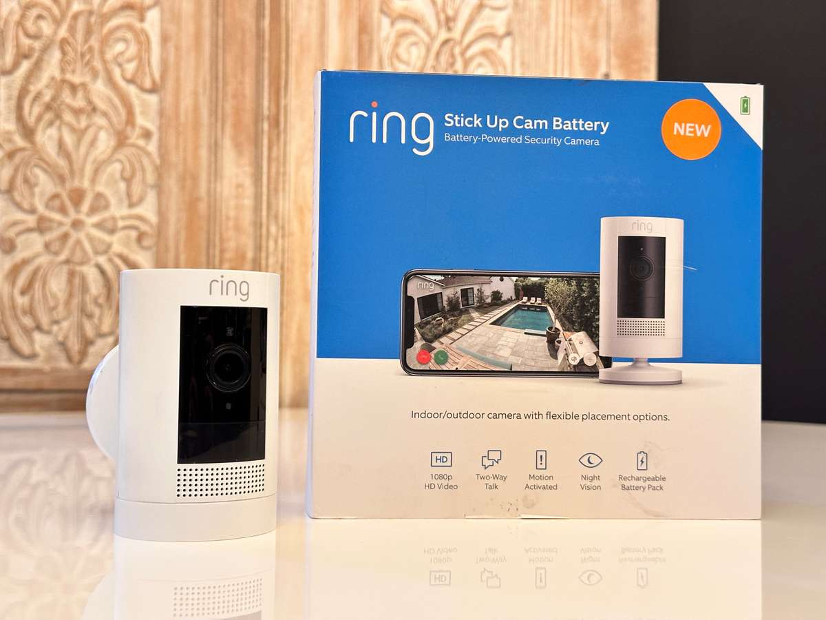 RING Wireless Smart Security Outdoor / Indoor Camera