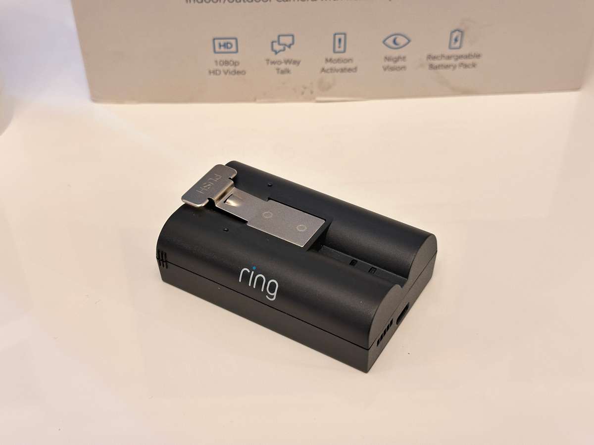 RING Wireless Smart Security Outdoor / Indoor Camera