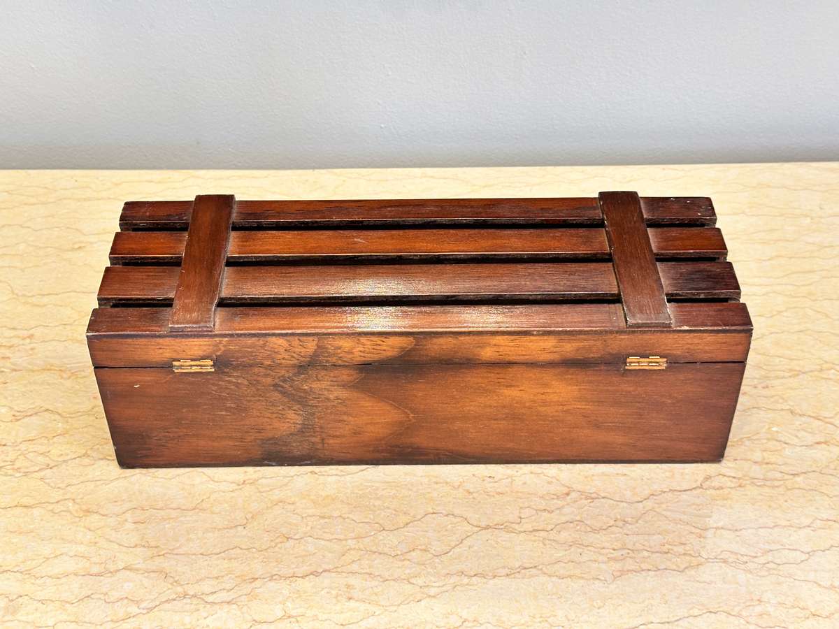 VINTAGE WOODEN WINE BOX