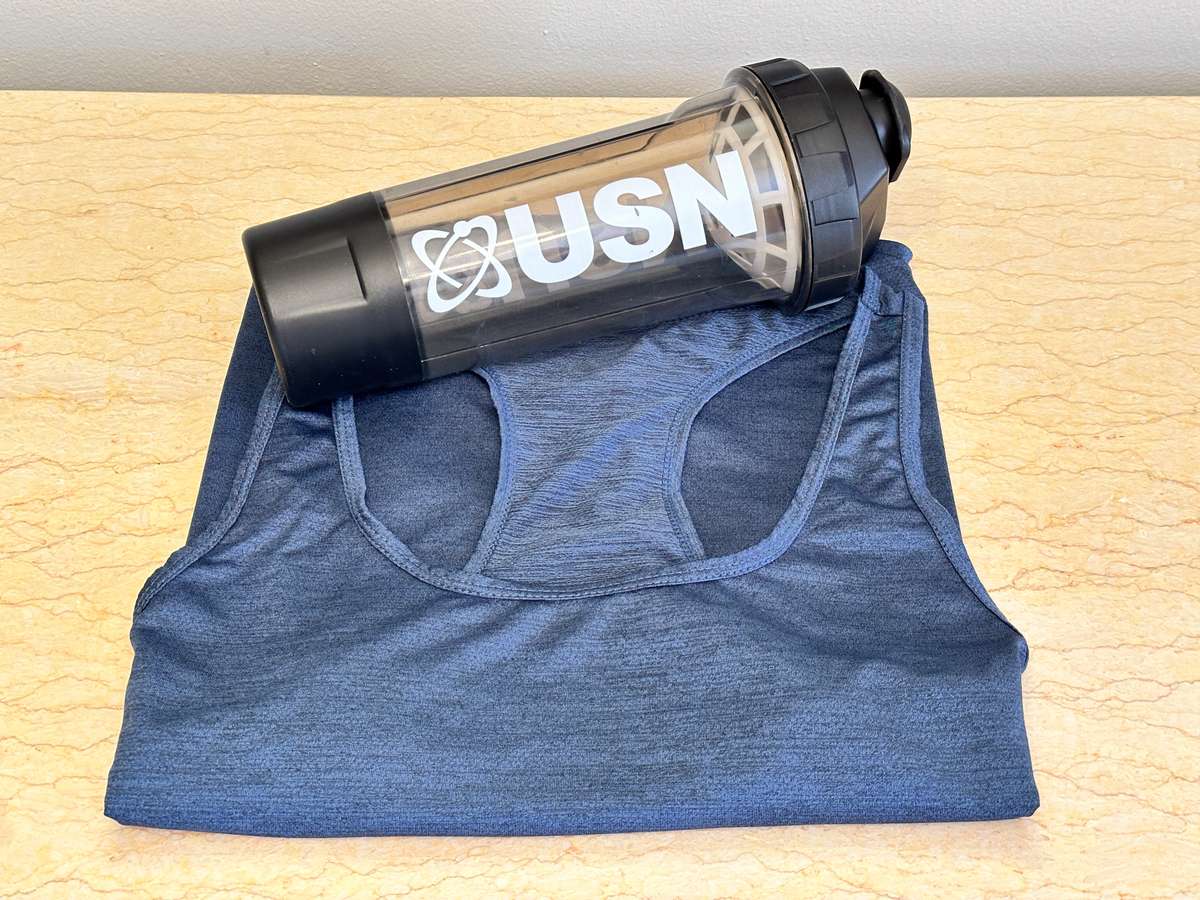 LADIES FITNESS BLUE TANK TOP WITH USN SHAKER COMBO SET