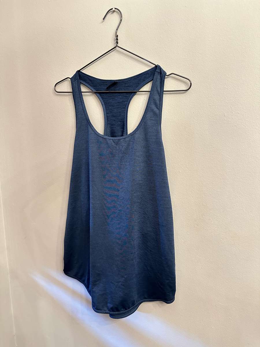 LADIES FITNESS BLUE TANK TOP WITH USN SHAKER COMBO SET