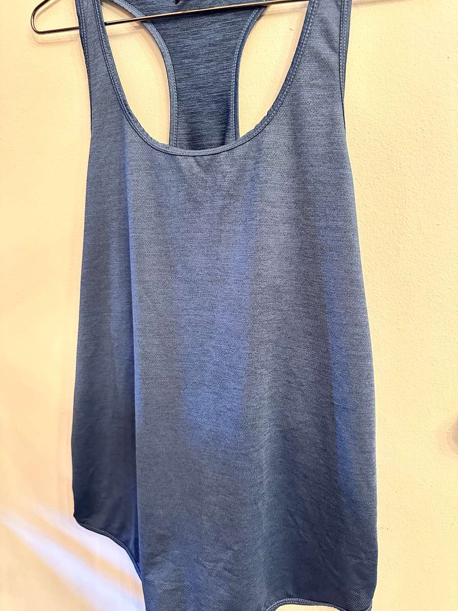 LADIES FITNESS BLUE TANK TOP WITH USN SHAKER COMBO SET