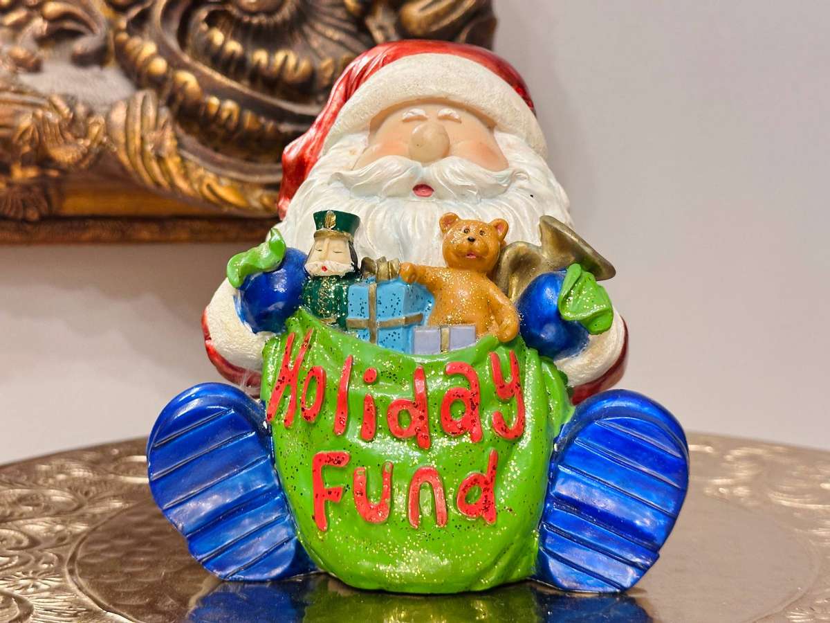 Noel Exclusive Collection Vintage Santa Money Box