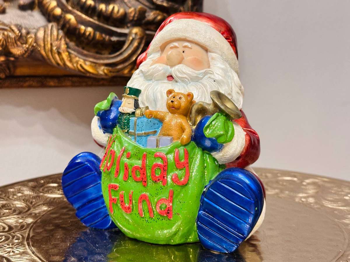 Noel Exclusive Collection Vintage Santa Money Box