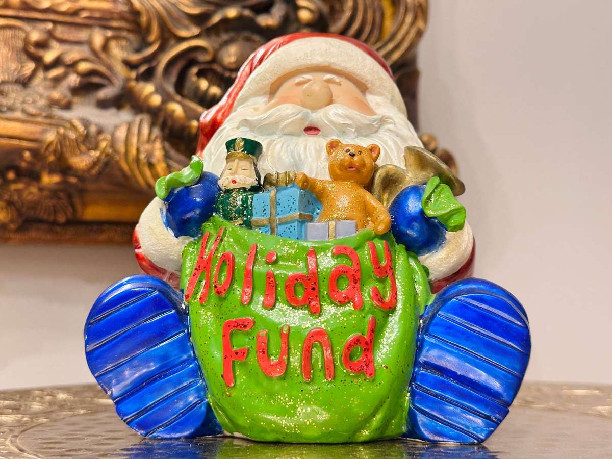 Noel Exclusive Collection Vintage Santa Money Box