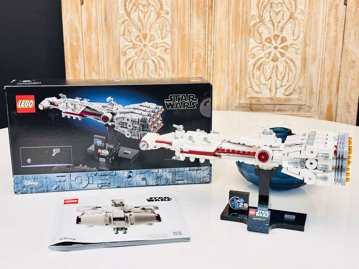 Lego Retired Star Wars 25th Anniversary Iconic Tantive Collectors Set with Original box