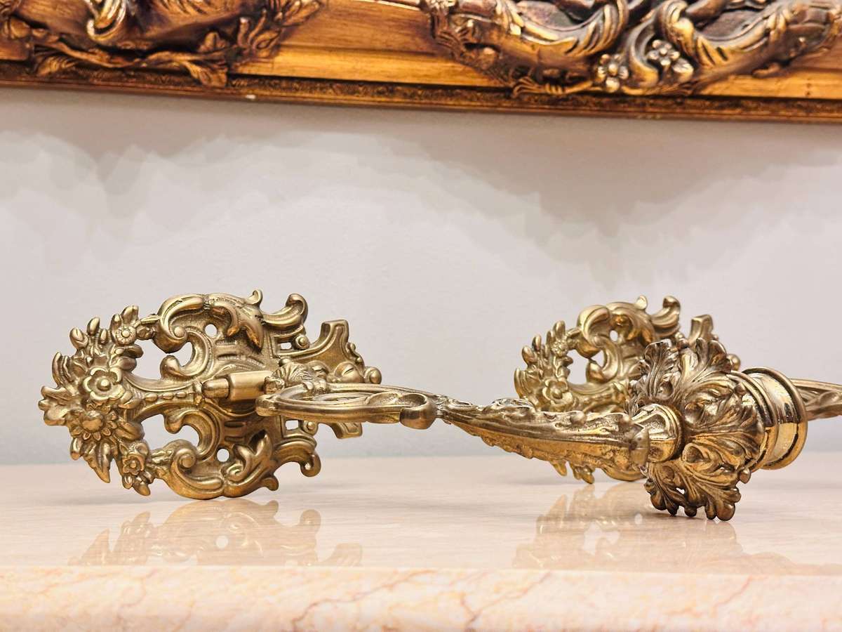 Exquisite Vintage Brass Ornate Wall Sconces