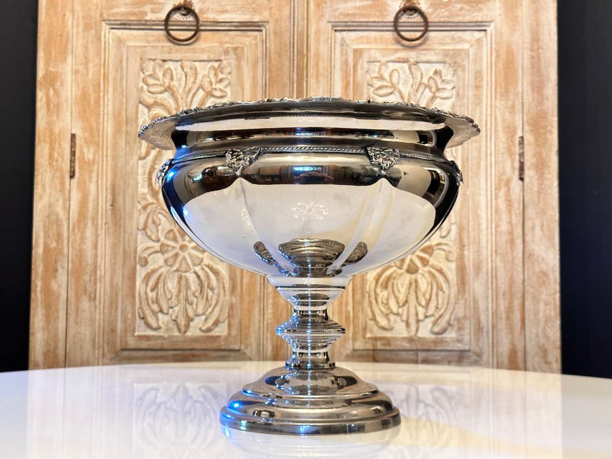 Grandiose Royal Large Ornate Statement Piece