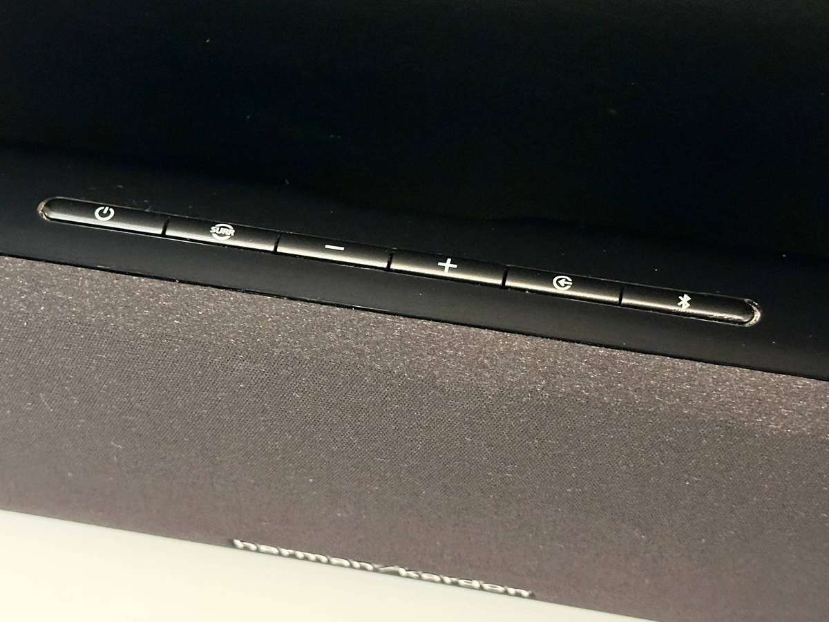 Harman Kardon Signature Edition Large 1100 Soundbar & Wireless Subwoofer