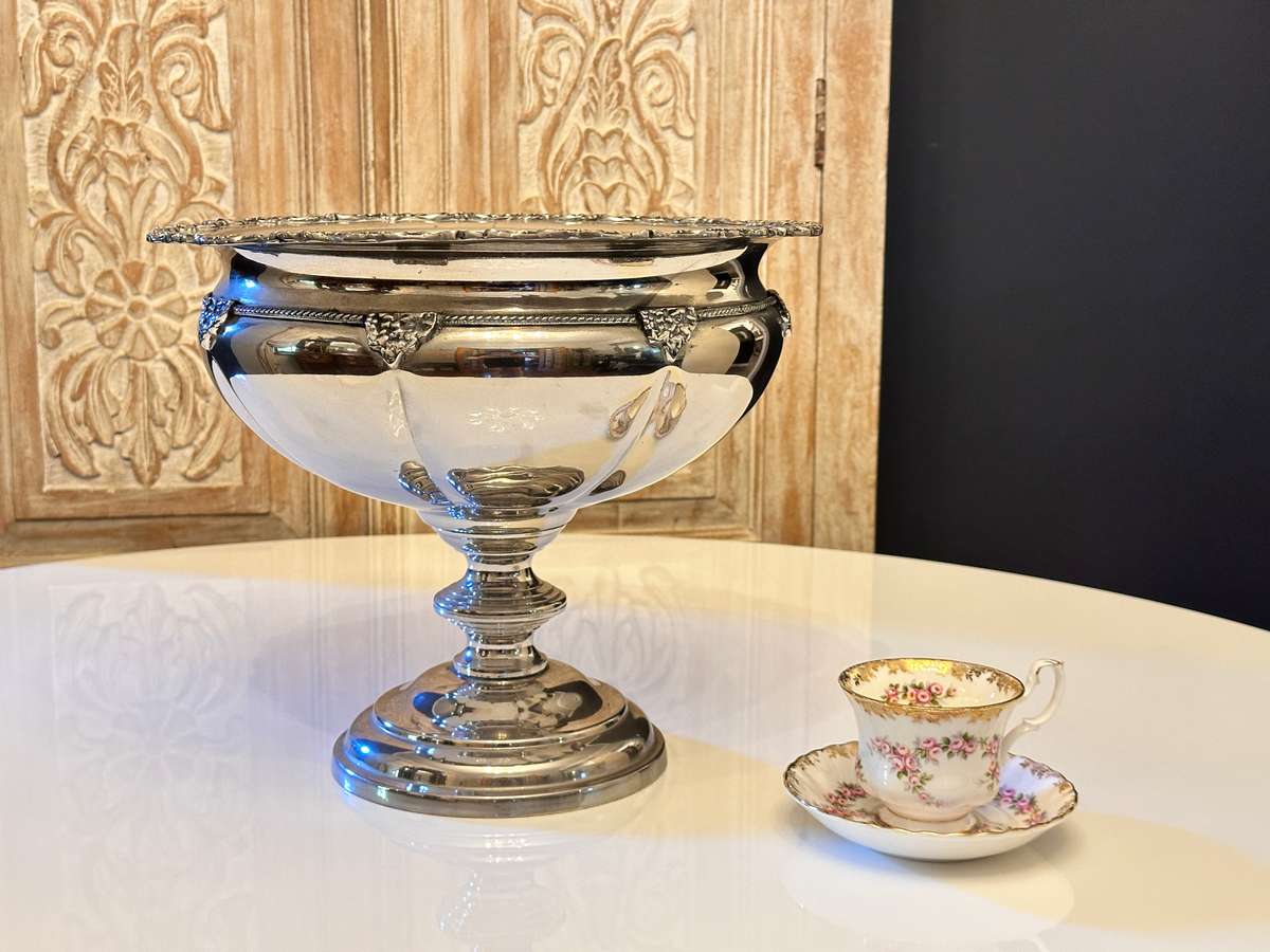 Grandiose Royal Large Ornate Statement Piece