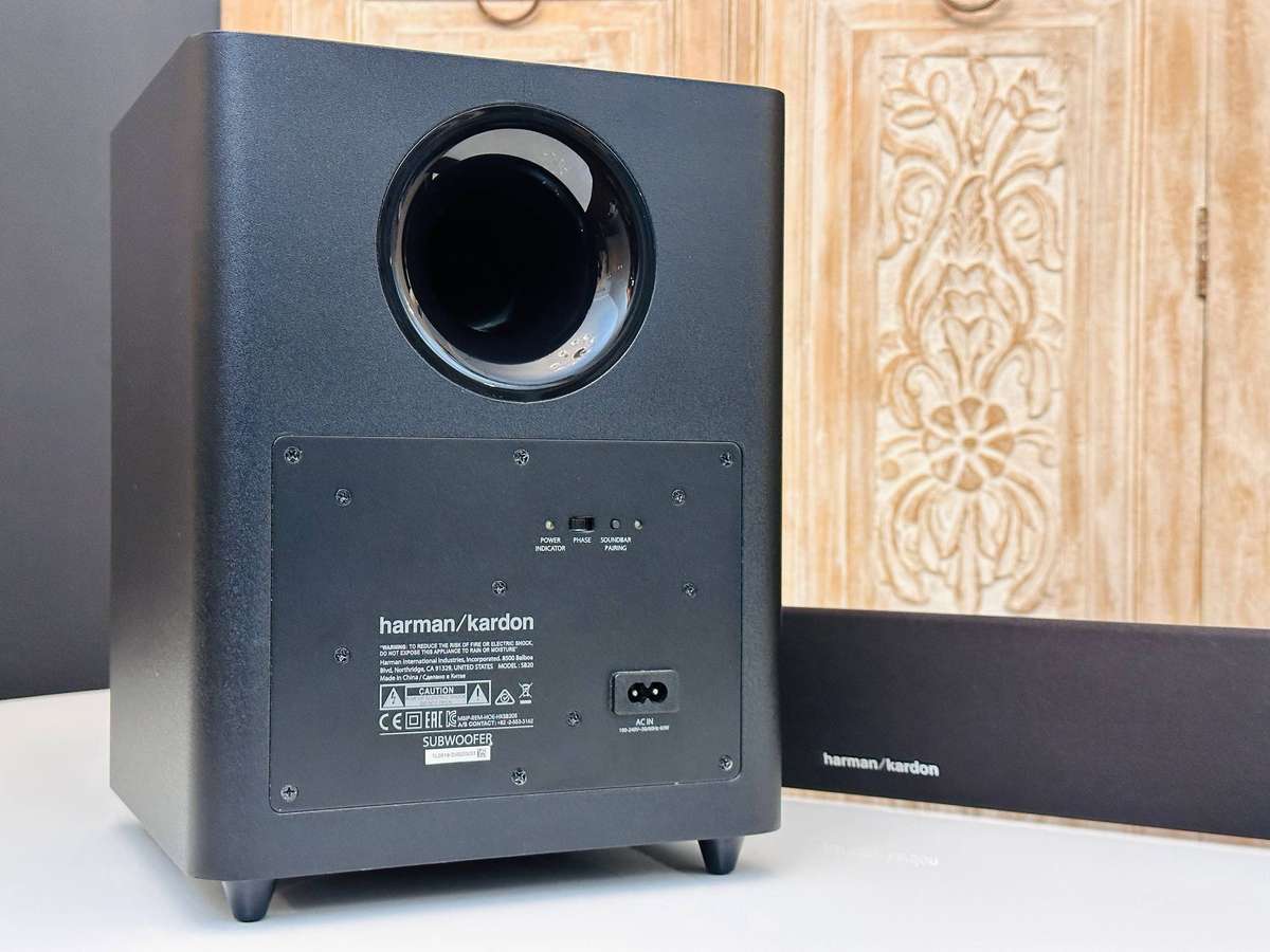 Harman Kardon Signature Edition Large 1100 Soundbar & Wireless Subwoofer