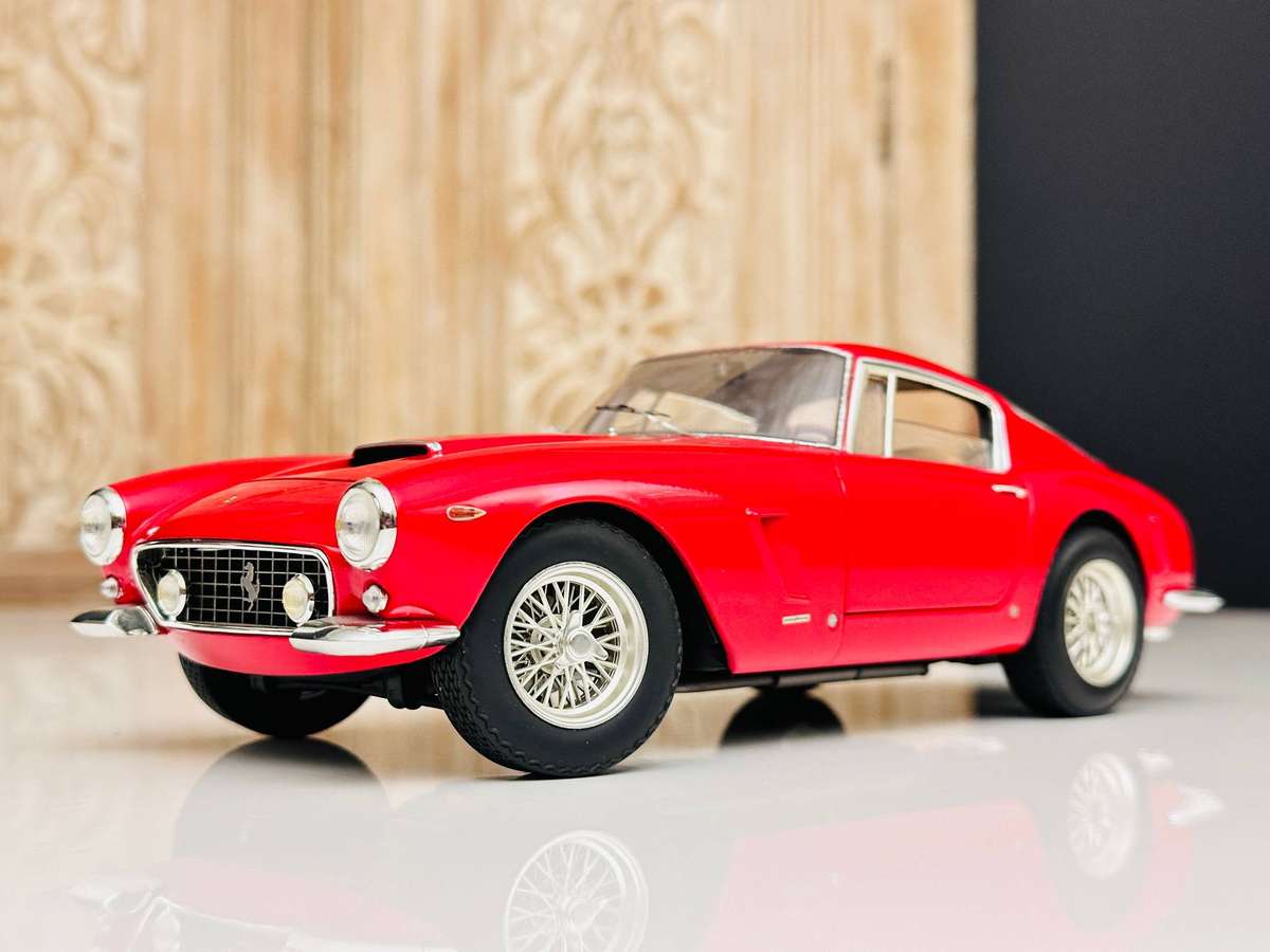 FERRARI Hot Wheels Elite Limited Edition 250 GT Berlinetta 1:18 Model Collectable in Original Box