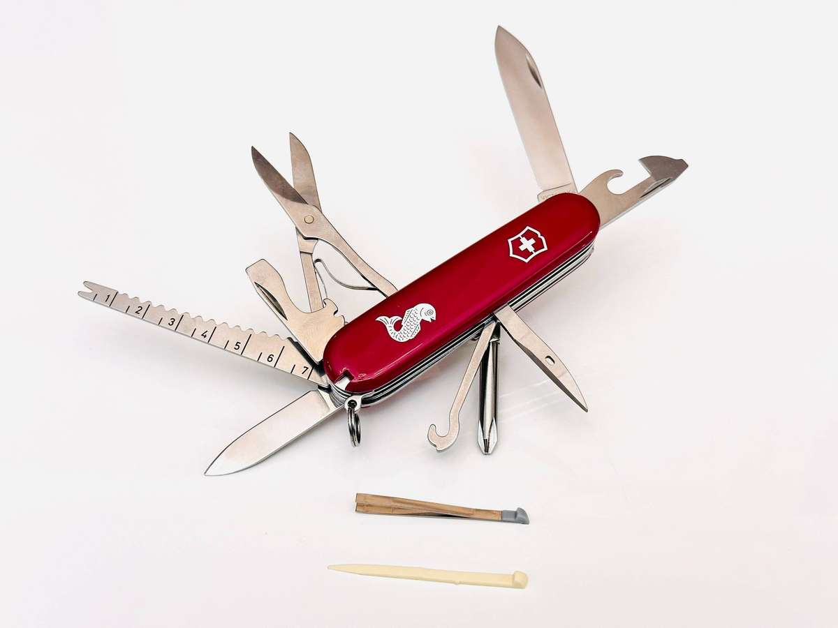 Victorinox 91mm Swiss Army Knife with 18 Functions