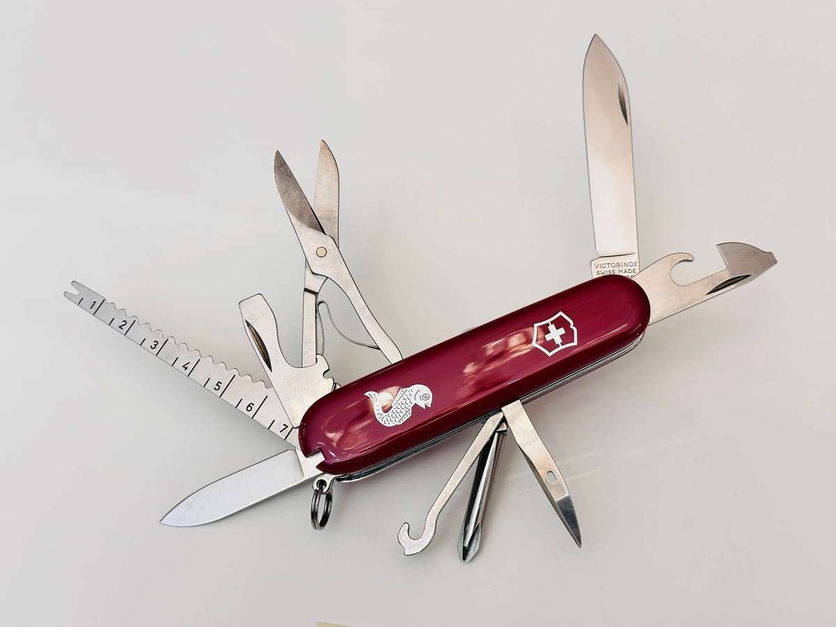 Victorinox 91mm Swiss Army Knife with 18 Functions