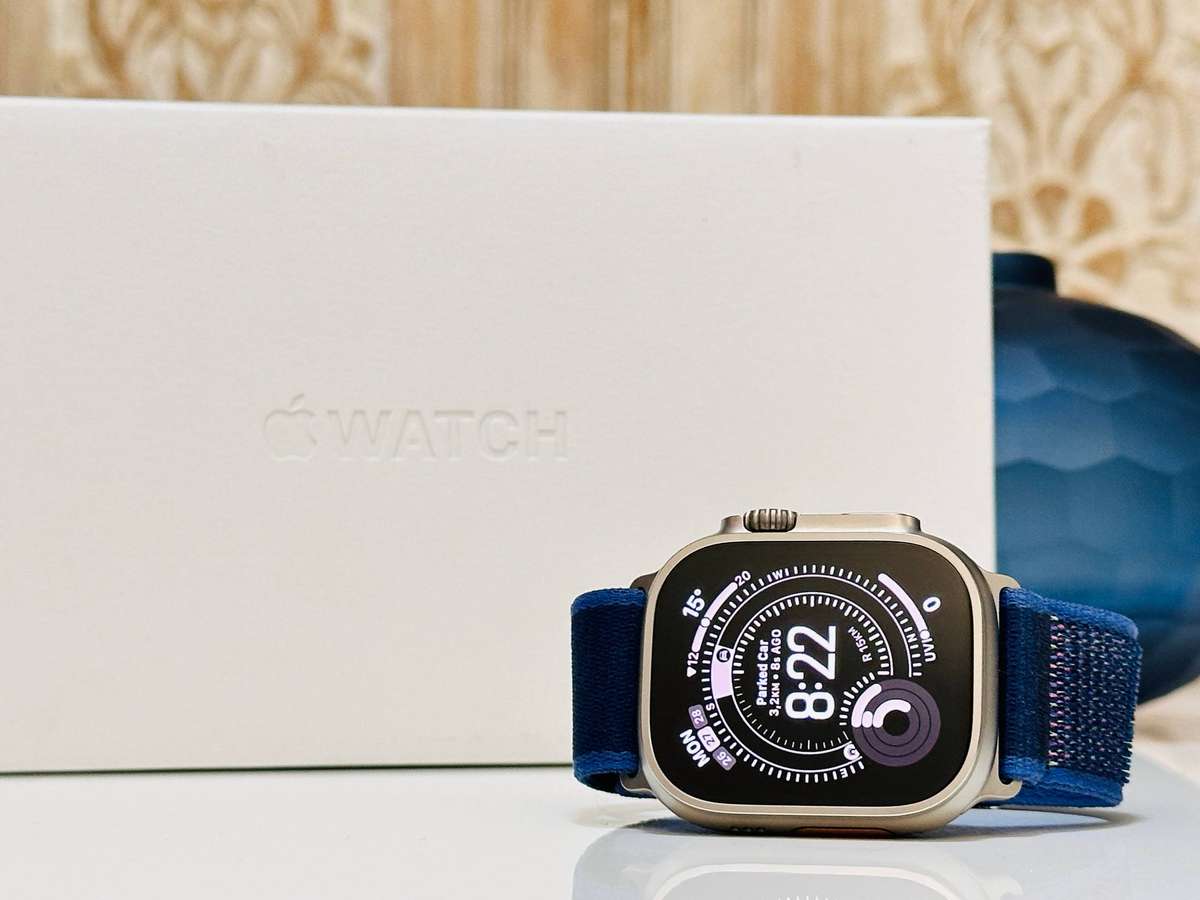 Apple Watch Ultra 2 Titanium 49mm GPS & Cellular with Original Box