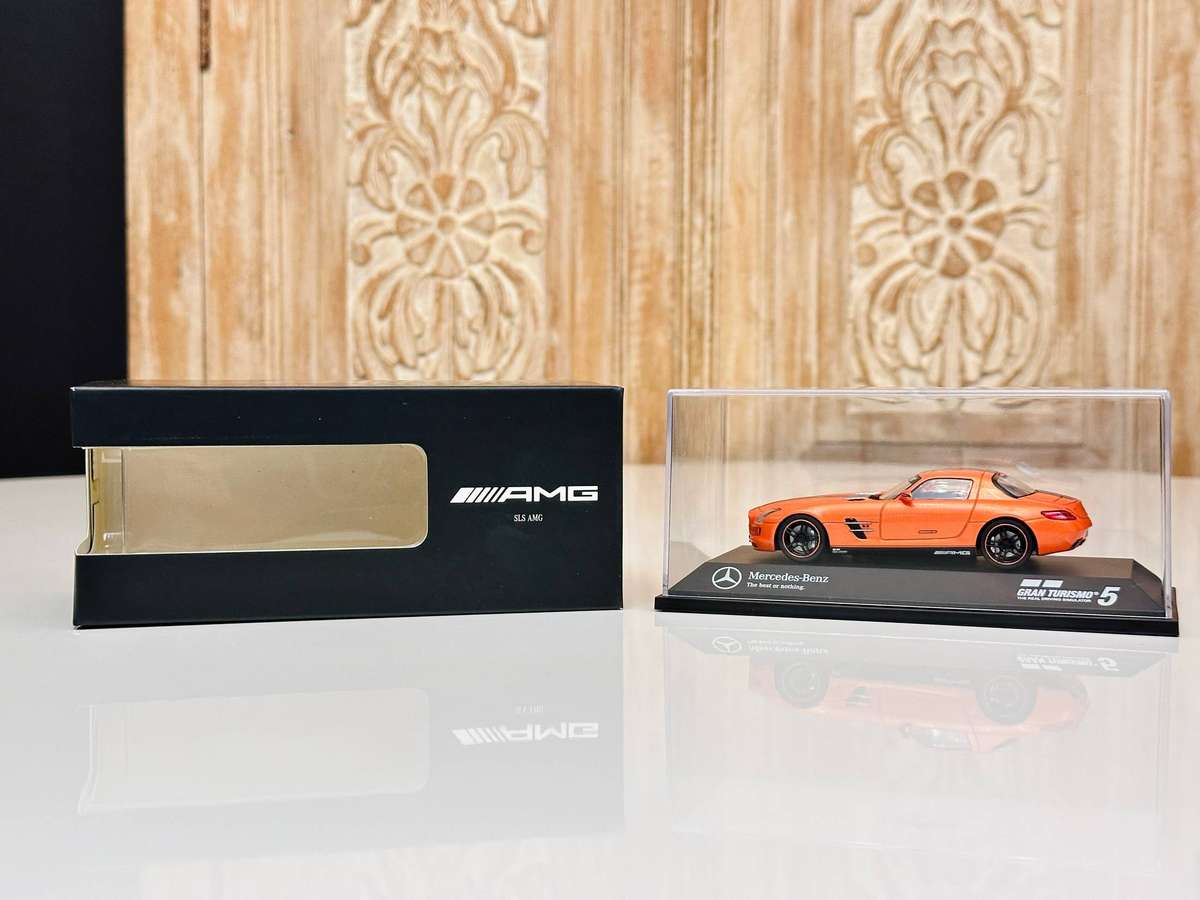 Schuco Mercedes SLS AMG Gran Turismo Signature Edition in Original Display Case