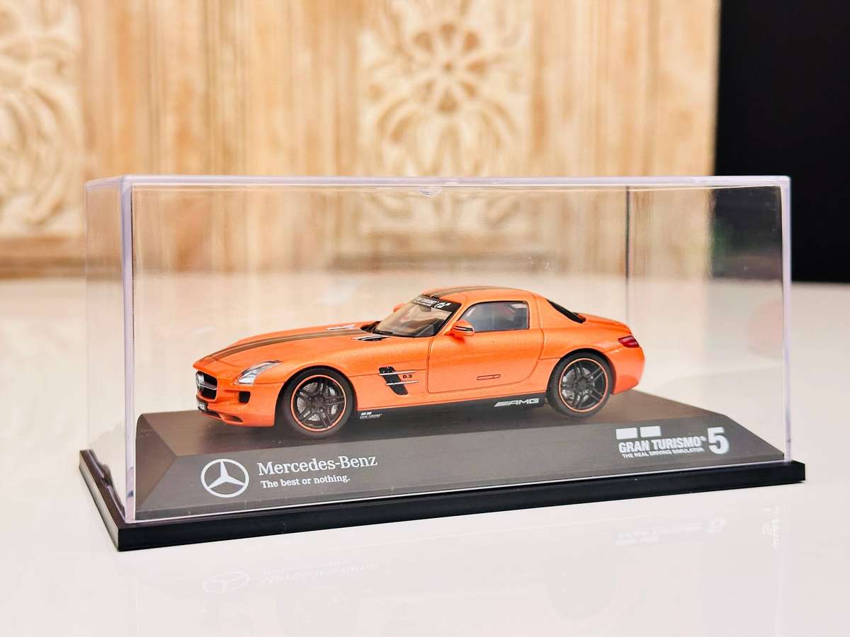 Schuco Mercedes SLS AMG Gran Turismo Signature Edition in Original Display Case