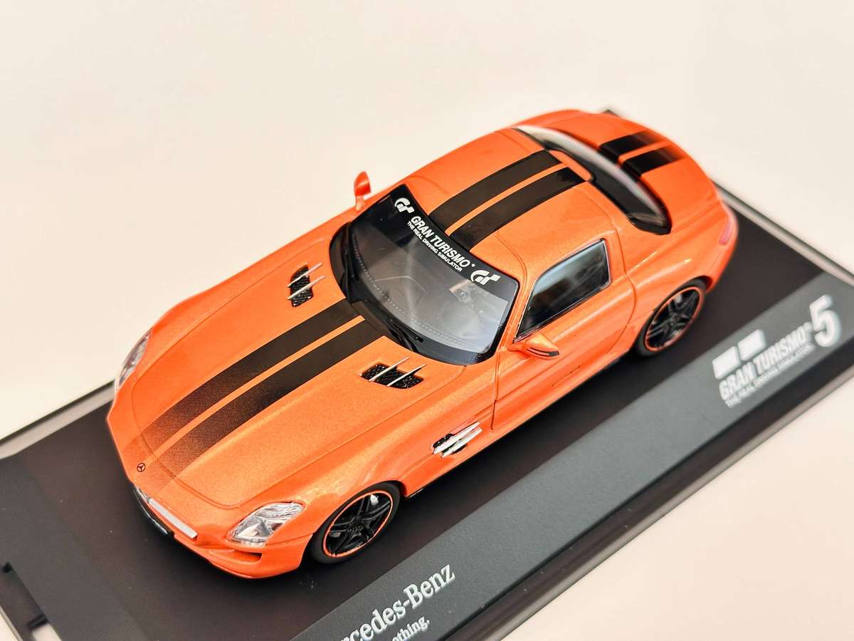 Schuco Mercedes SLS AMG Gran Turismo Signature Edition in Original Display Case