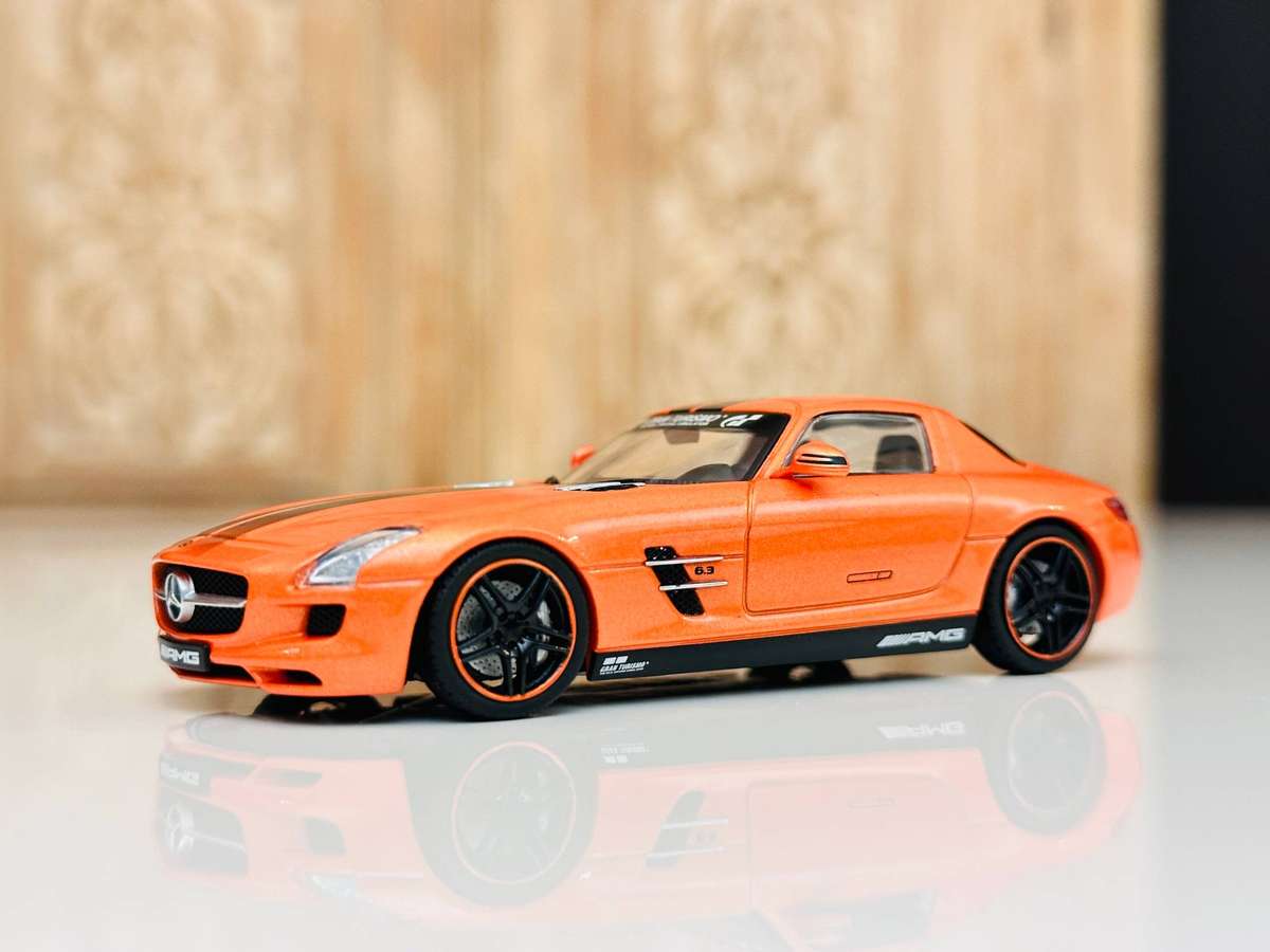 Schuco Mercedes SLS AMG Gran Turismo Signature Edition in Original Display Case